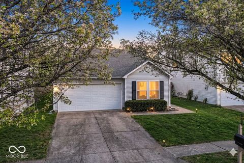 Photo of 16808 Aulton Drive, Noblesville, IN 46060 (MLS # 22094194)