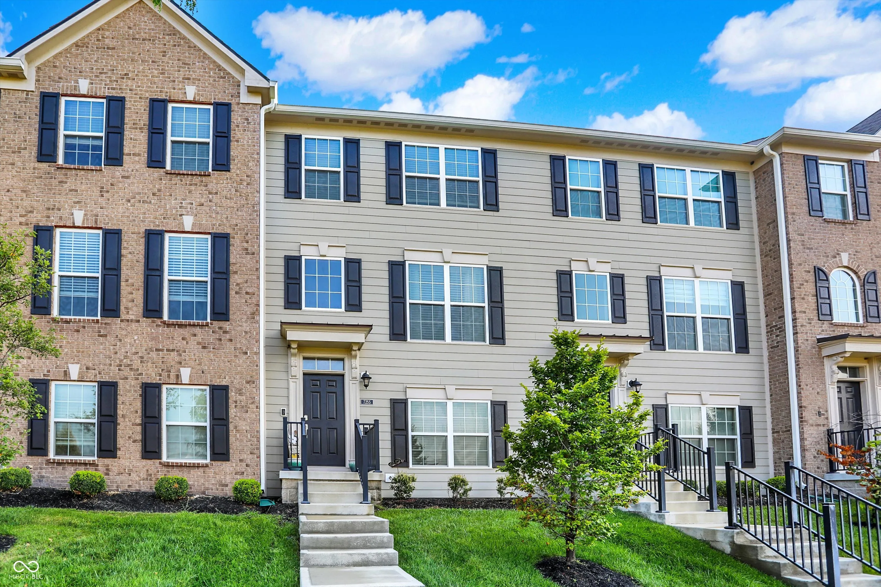 Carmel, Indiana 46033, United States, 3 Bedrooms Bedrooms, ,3 BathroomsBathrooms,Residential,Pending,13450