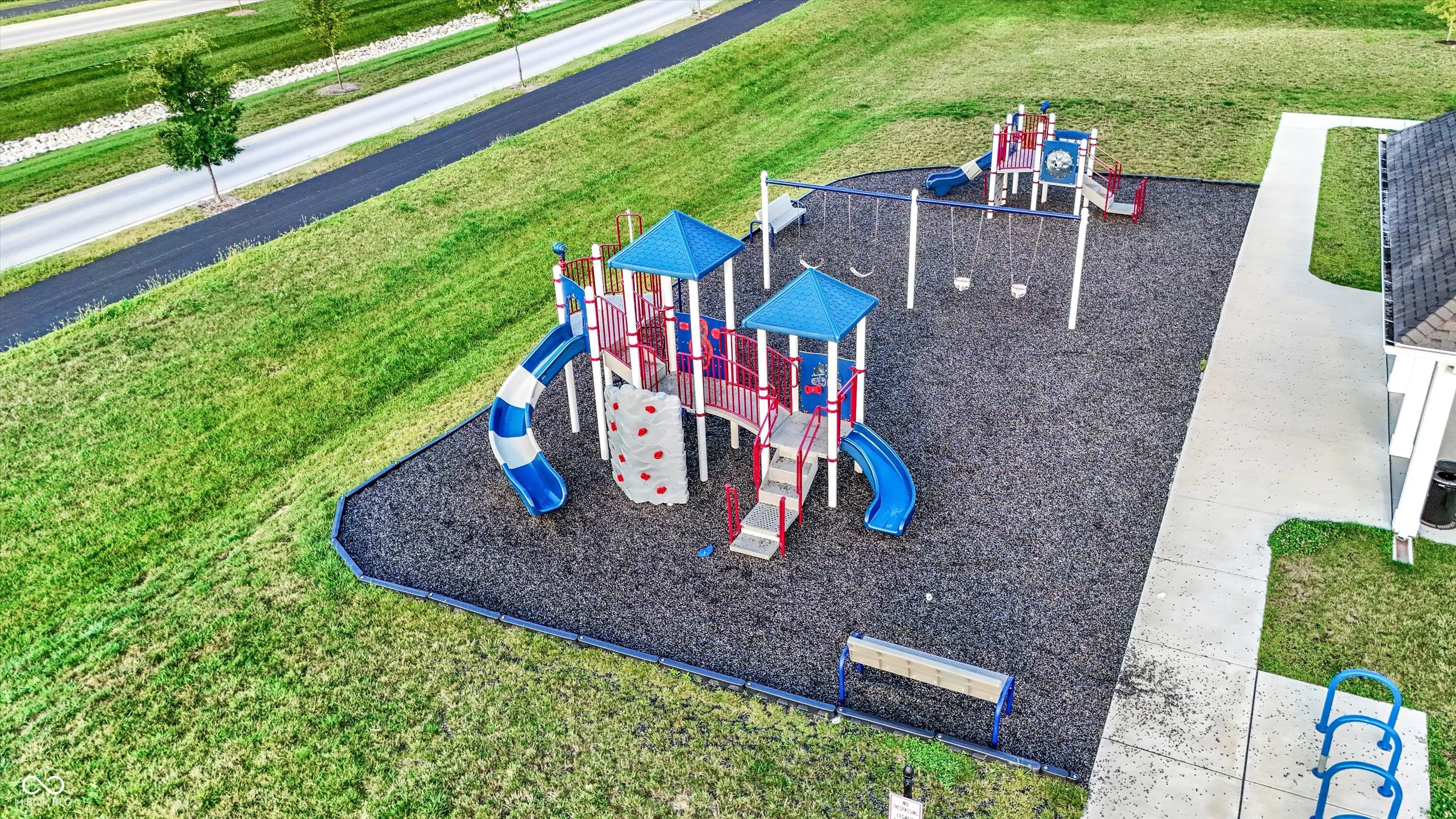 Carmel, Indiana 46033, United States, 3 Bedrooms Bedrooms, ,3 BathroomsBathrooms,Residential,Pending,13450