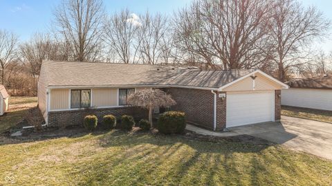 Photo of 1685 Michele Lane, Greenwood, IN 46142 (MLS # 22090535)