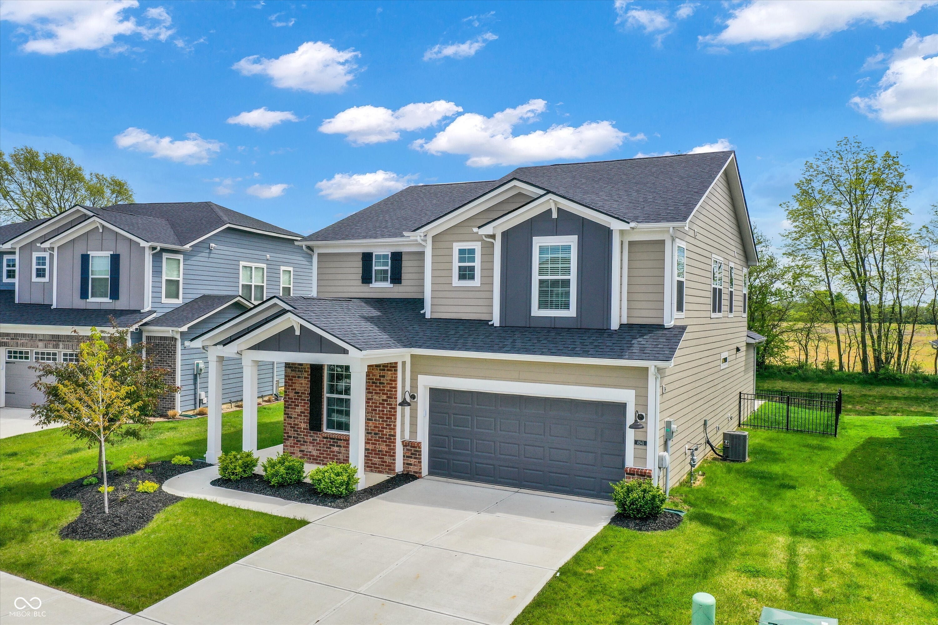 4941 Oak Hill Drive