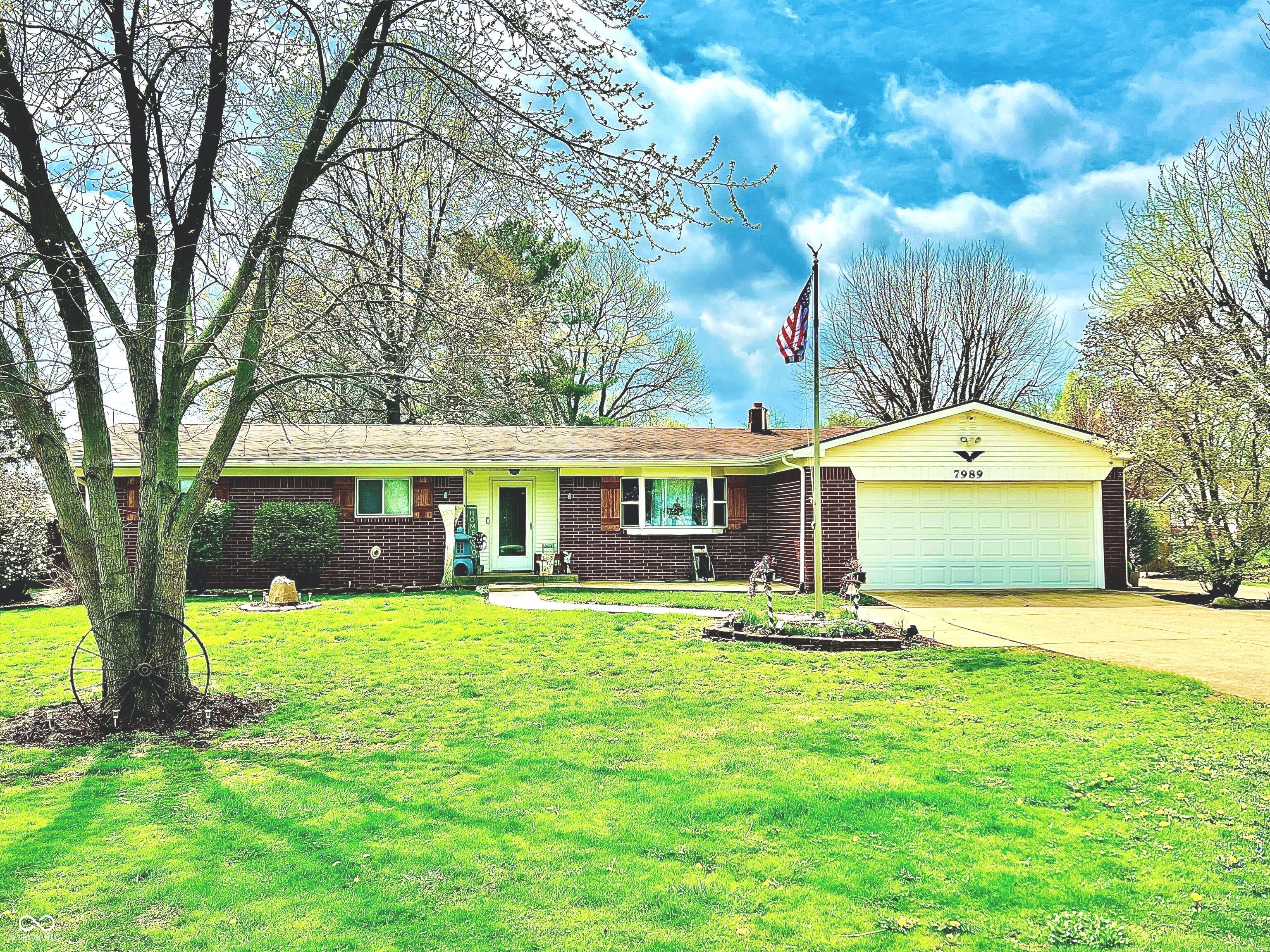 7989 E County Road 200 N