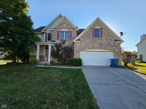 1451 Red Dunes Run Avon IN 46123