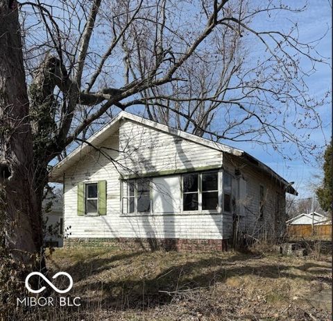 Photo of 812 W 3rd Street, Bicknell, IN 47512 (MLS # 22090386)