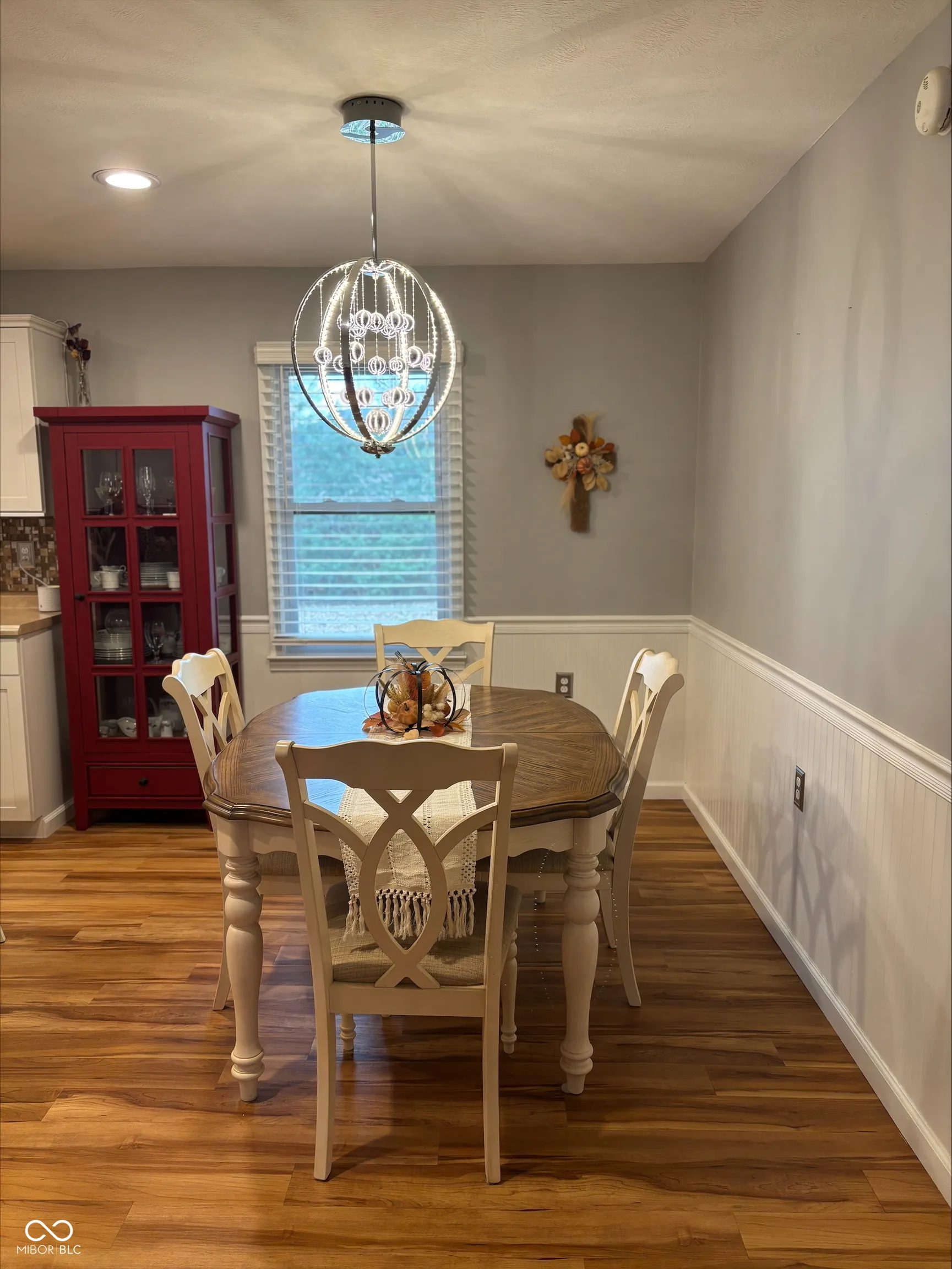 Columbus, Indiana 47203, United States, 3 Bedrooms Bedrooms, ,2 BathroomsBathrooms,Residential,Active,250300