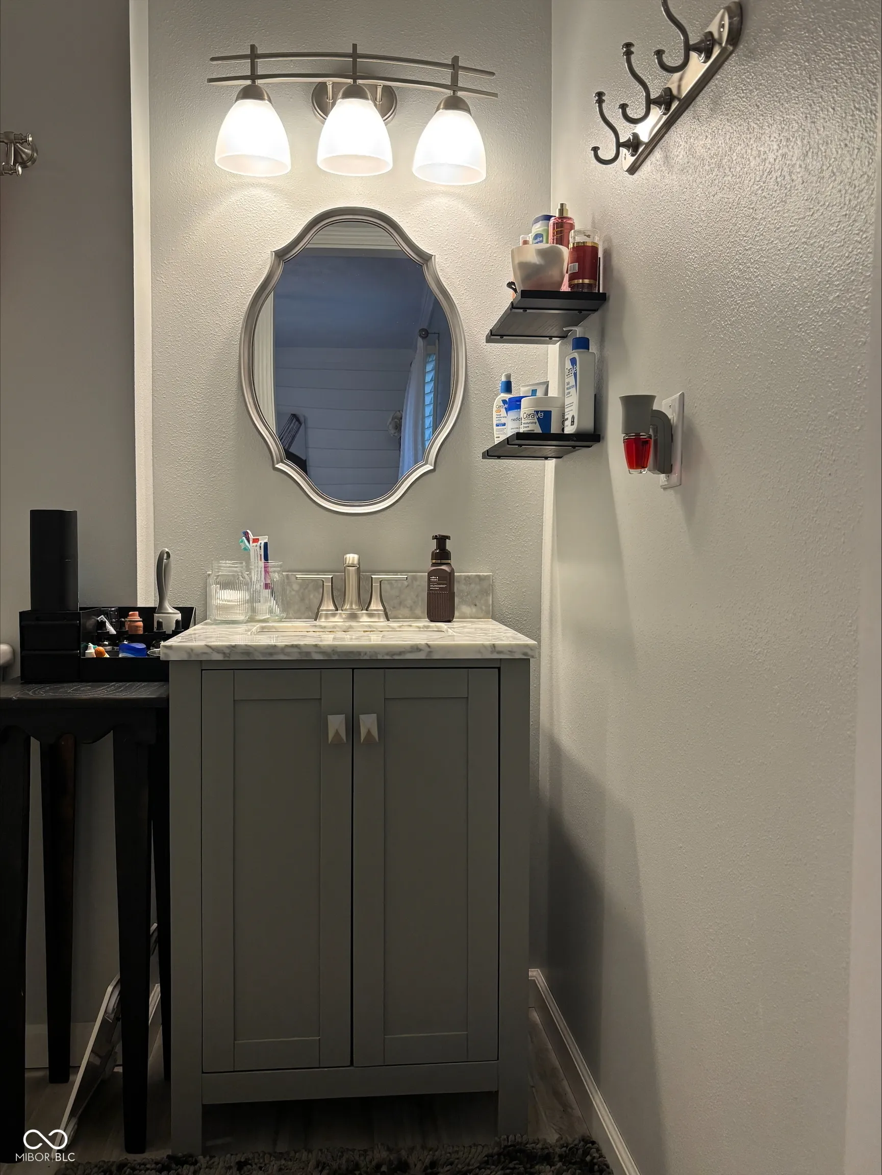 Columbus, Indiana 47203, United States, 3 Bedrooms Bedrooms, ,2 BathroomsBathrooms,Residential,Active,250300