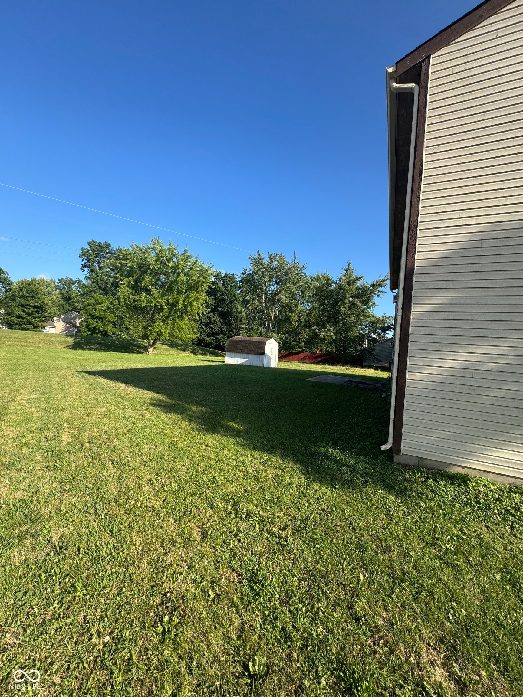 1129 Fontana Court