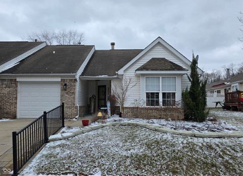 Photo of 5414 N Spring Creek Circle, Indianapolis, IN 46254 (MLS # 22085511)