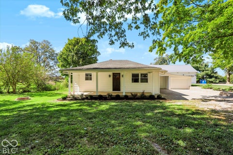 Photo of 3384 Mullinix RD, Greenwood, IN 46143 (MLS # 22128566)