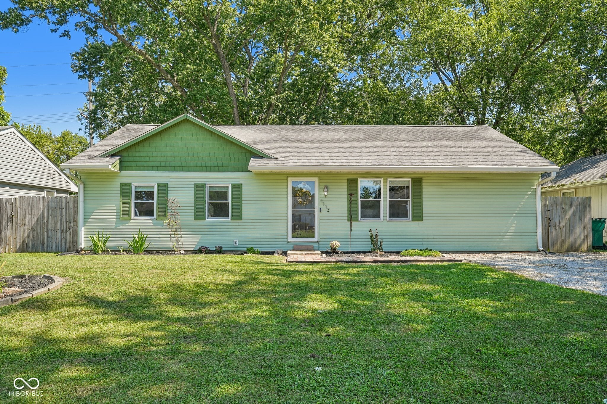 1113 Clifford Court
