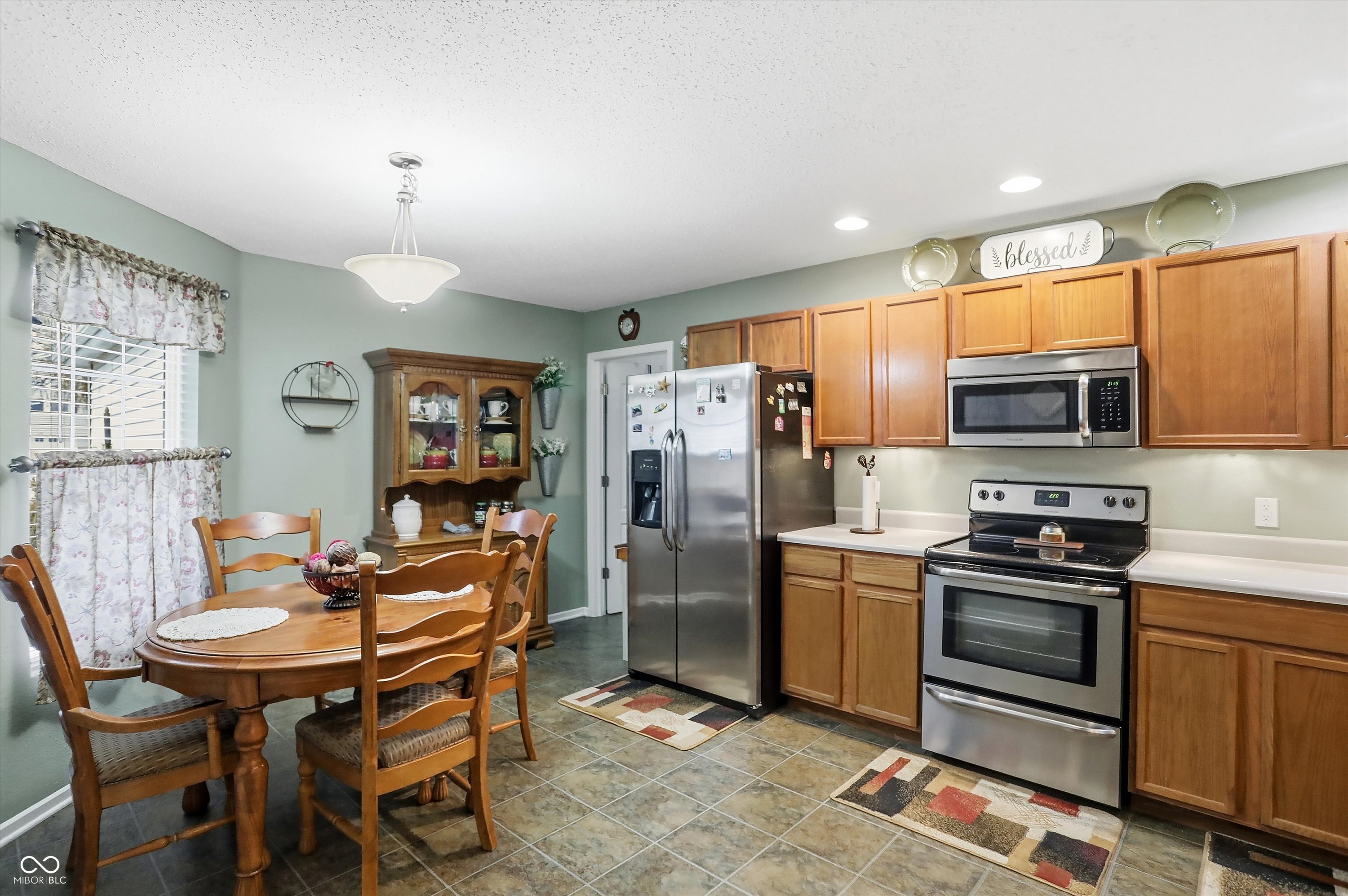 873 Streamside Drive