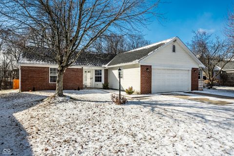 Photo of 12413 Winding Creek Lane, Indianapolis, IN 46236 (MLS # 22080891)
