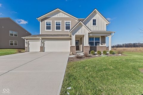 Photo of 7102 Sayers Road, Indianapolis, IN 46259 (MLS # 22076069)