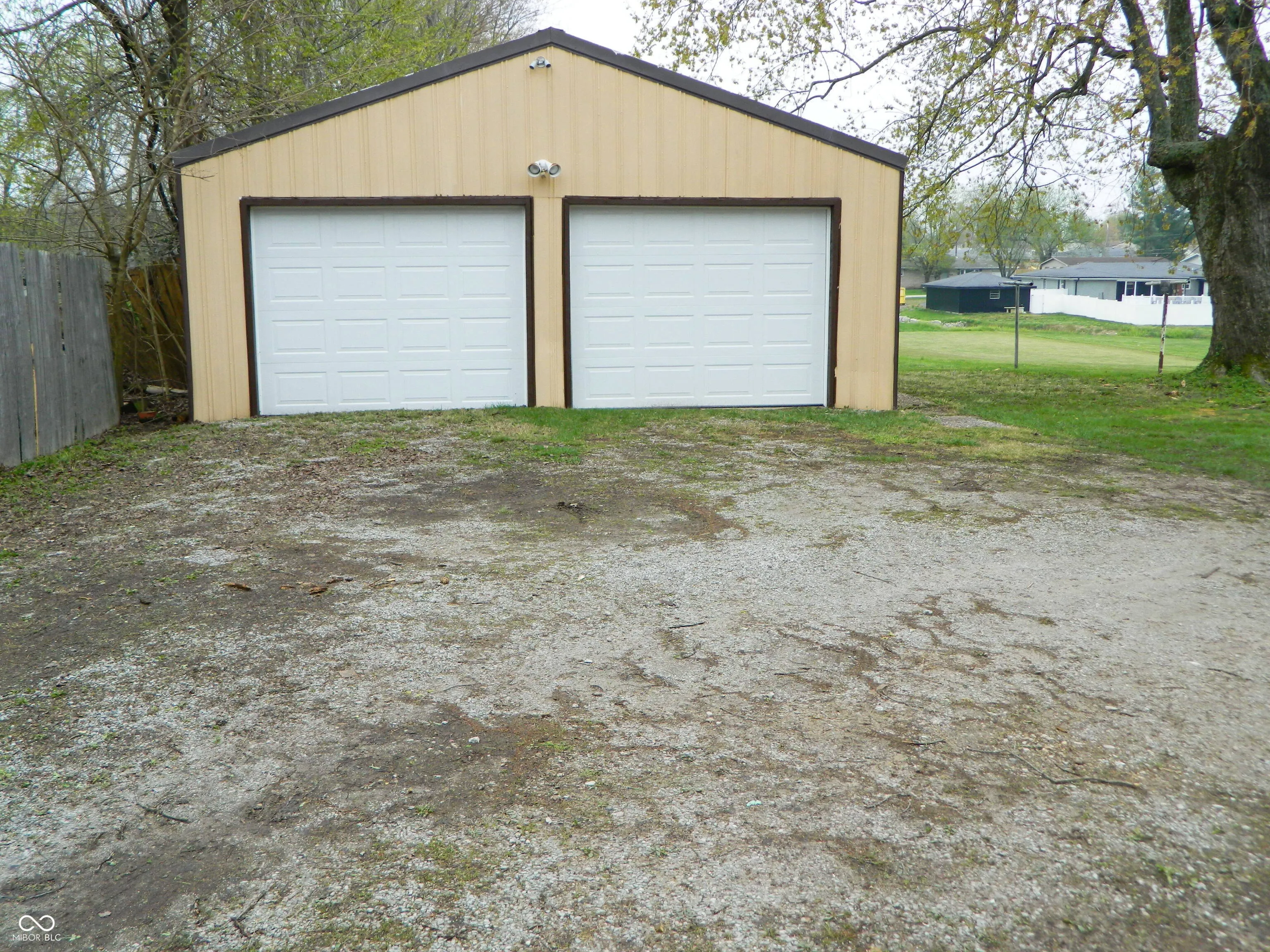 Austin, Indiana 47102, United States, 3 Bedrooms Bedrooms, ,2 BathroomsBathrooms,Residential,Pending,107366