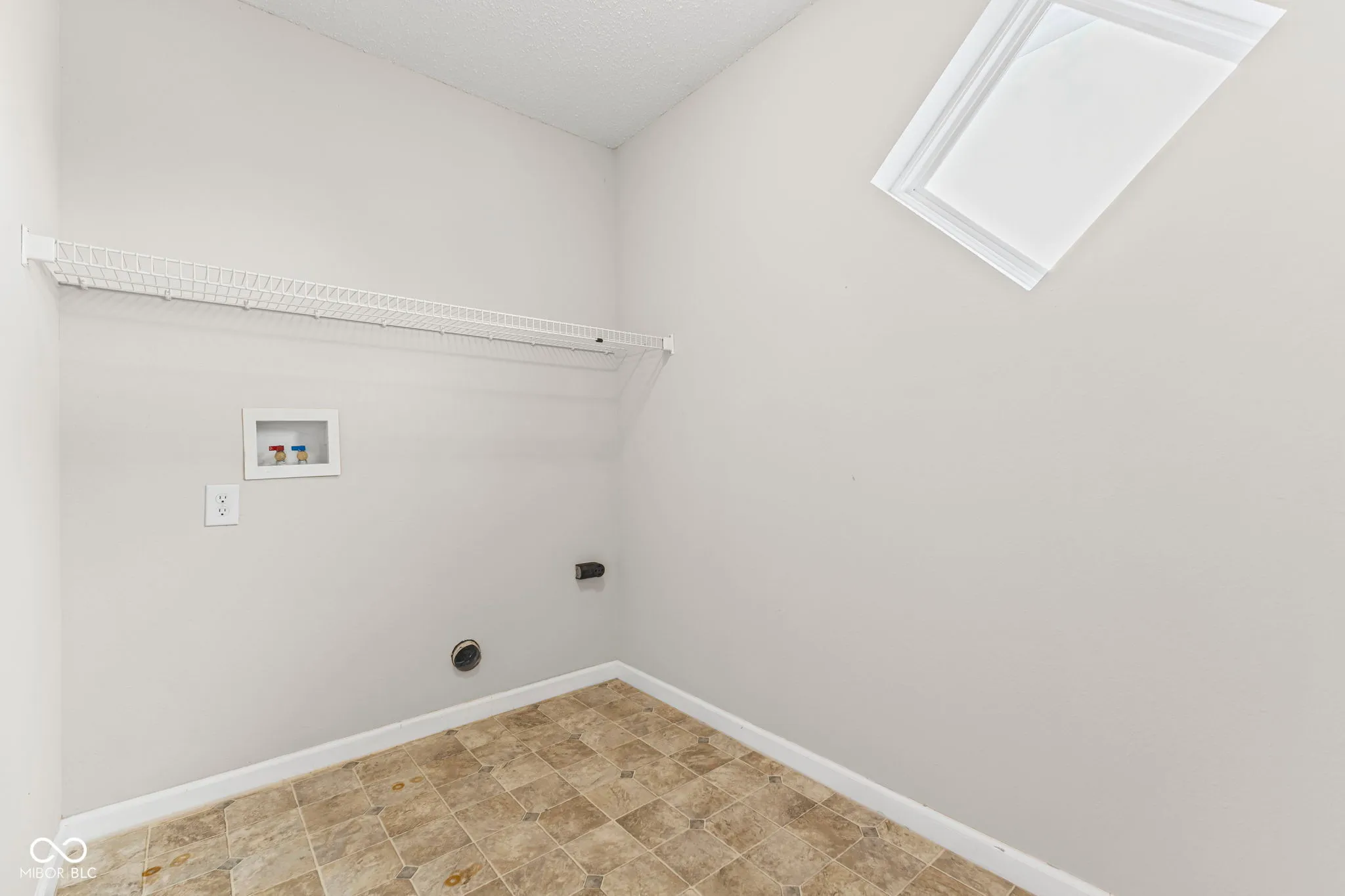 Indianapolis, Indiana 46239, United States, 3 Bedrooms Bedrooms, ,3 BathroomsBathrooms,Residential,Active,198345