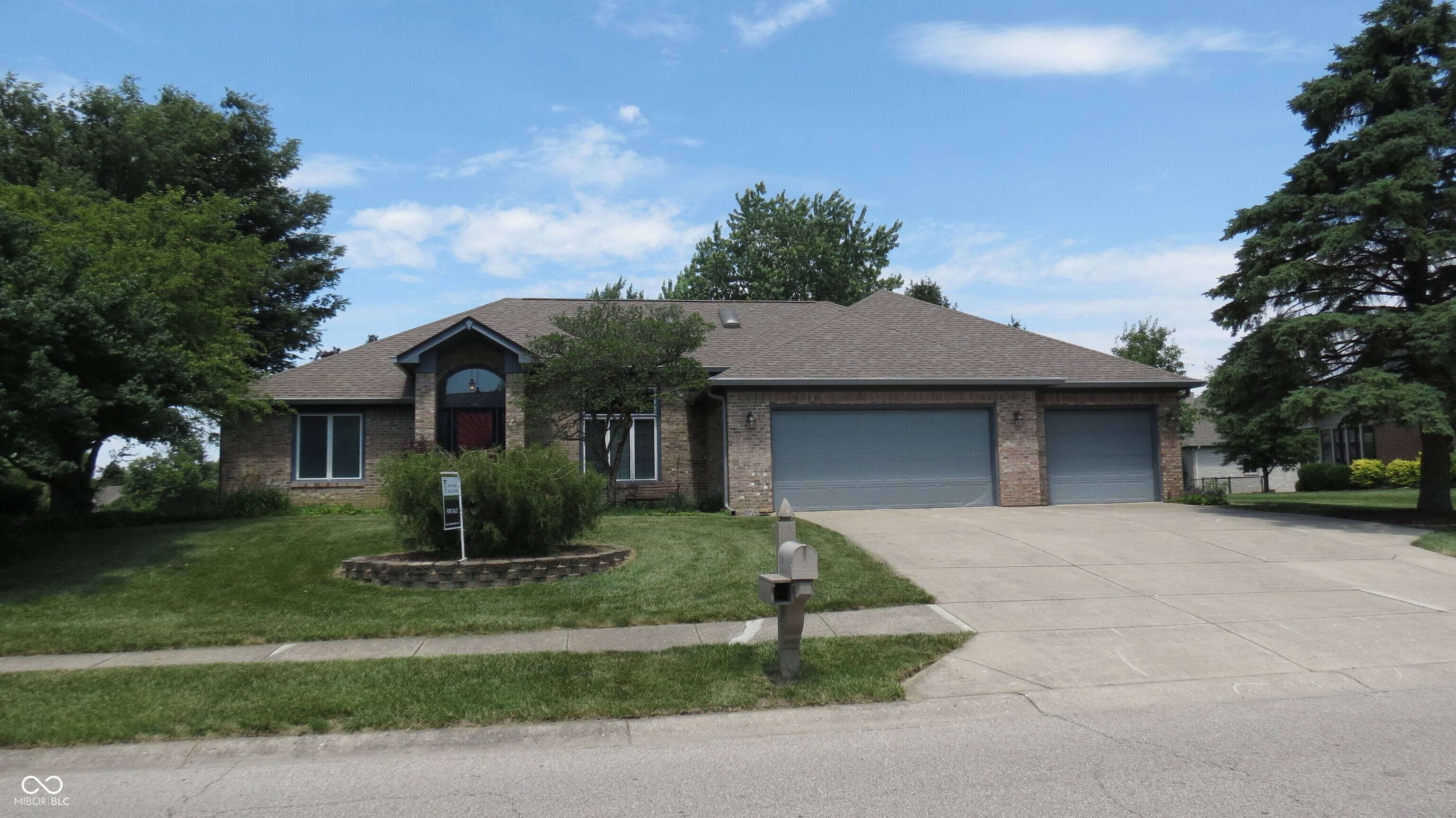 1136 N Manchester Drive