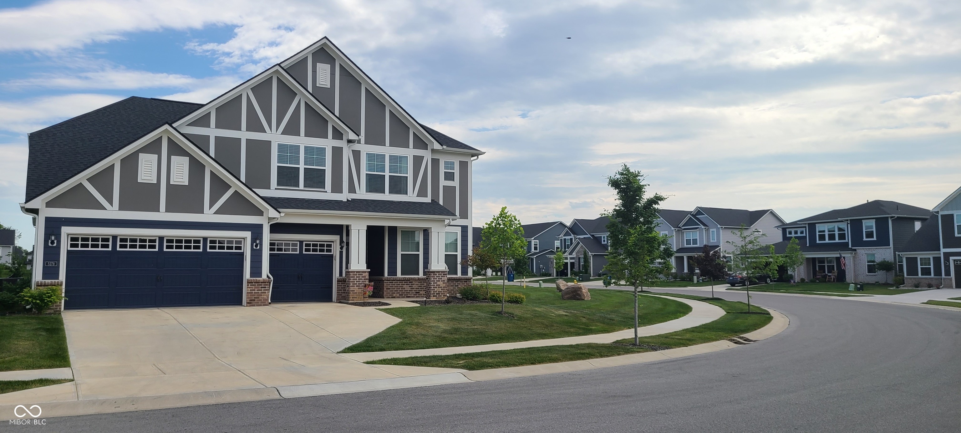 Photo 1 of 39 — 5279 Noble Crossing Parkway W, Noblesville, IN 46062