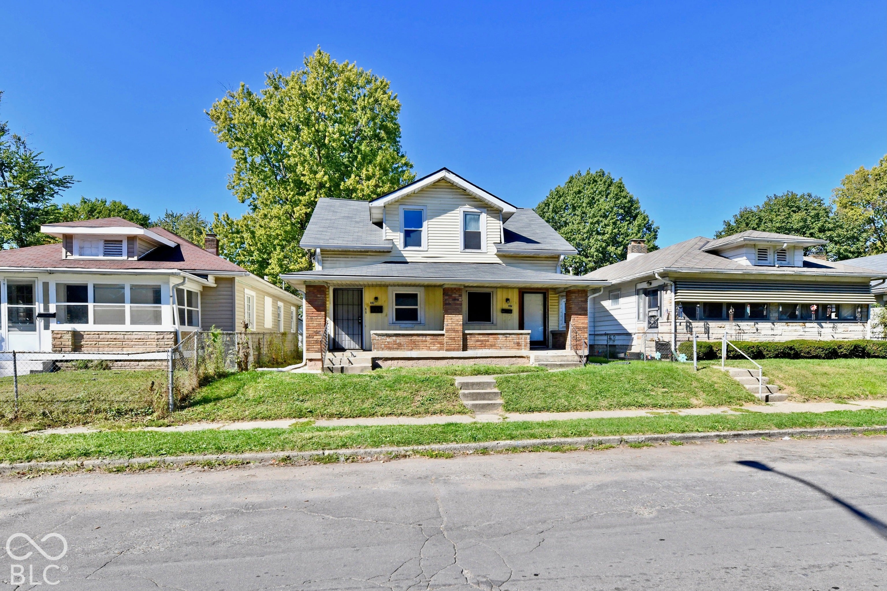 802 N Bradley Avenue