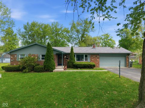 Photo of 814 Sprague Street, Indianapolis, IN 46217 (MLS # 22096640)