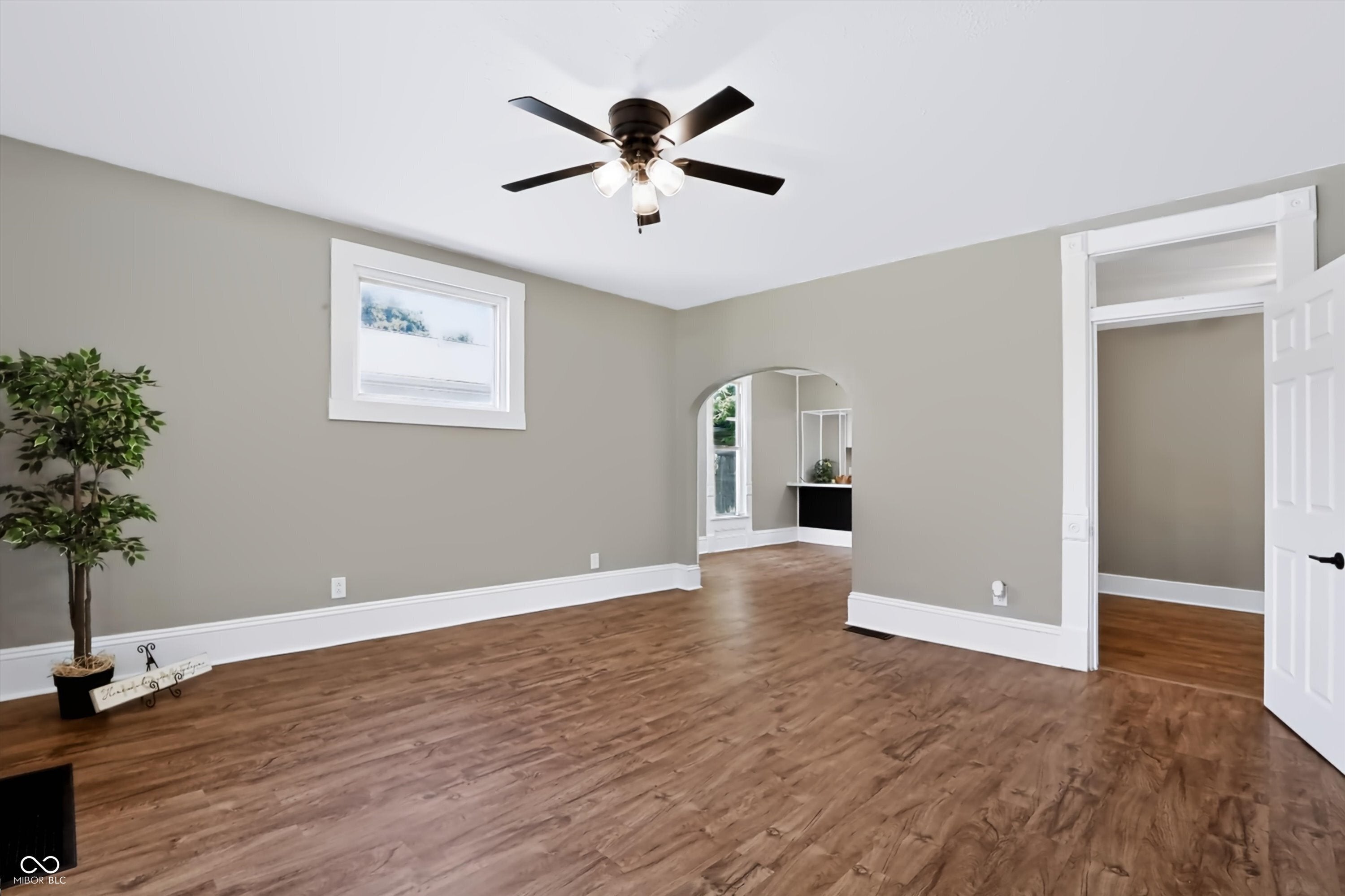 1507 Lafayette Avenue