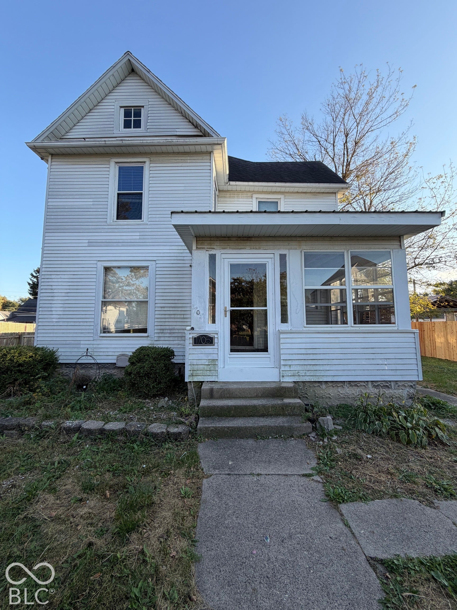 1705 S E Street
