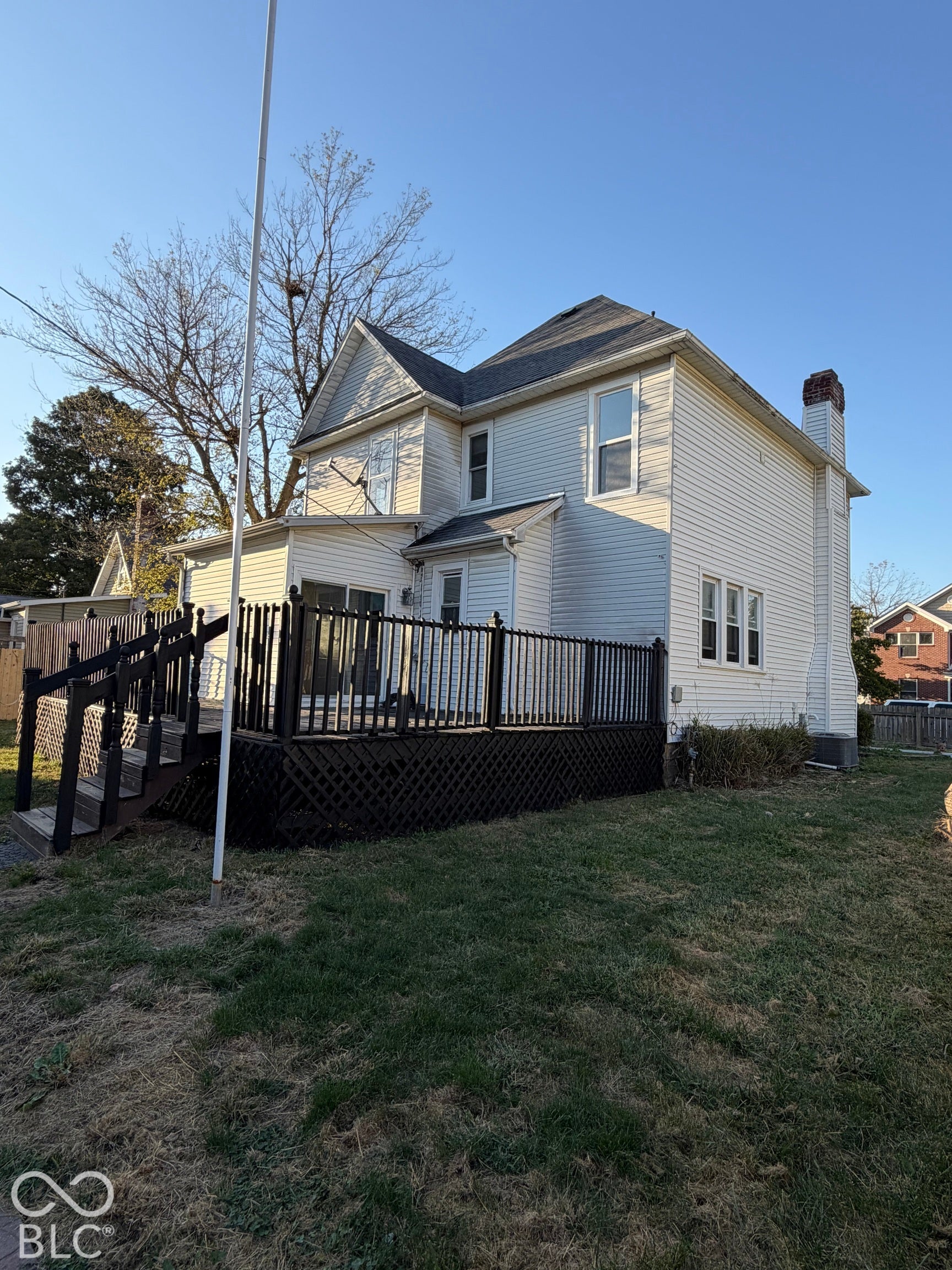 1705 S E Street