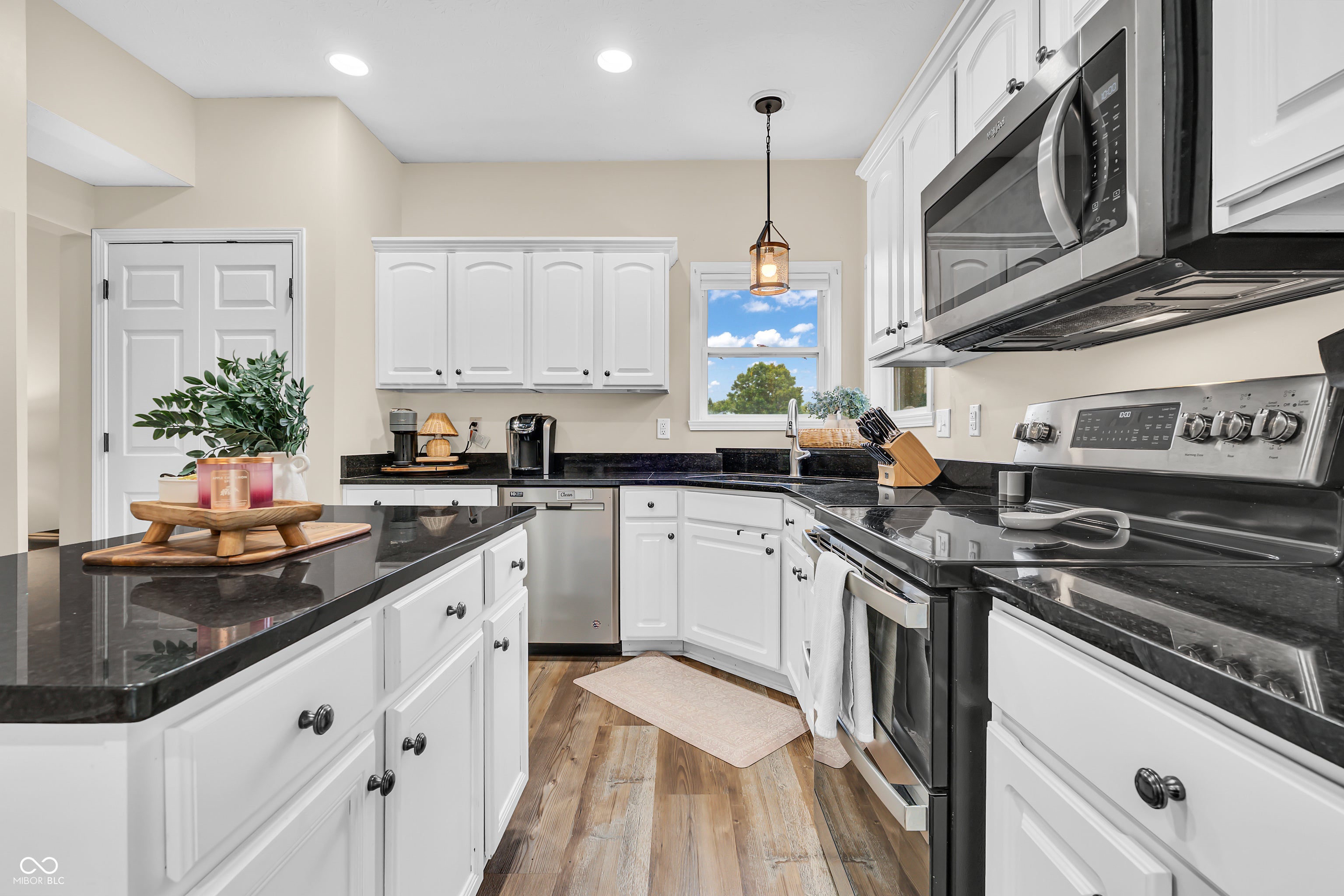 19117 Golden Meadow Way