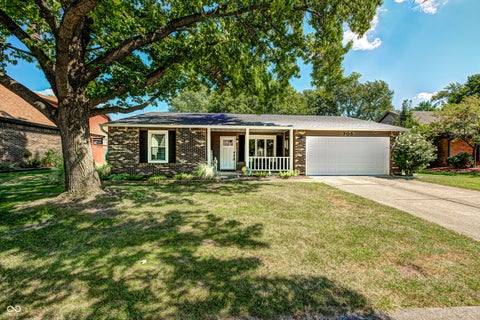 Photo of 705 Vanceburg DR, Indianapolis, IN 46241 (MLS # 22122560)
