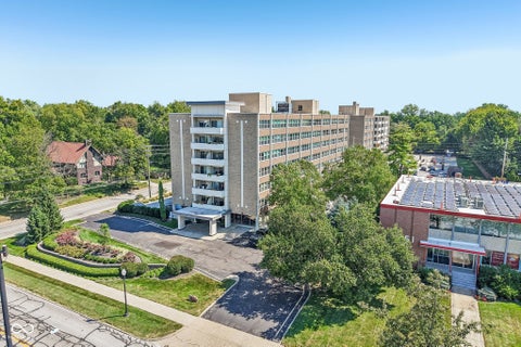Photo of 3965 N Meridian Street #6G, Indianapolis, IN 46208 (MLS # 22124011)