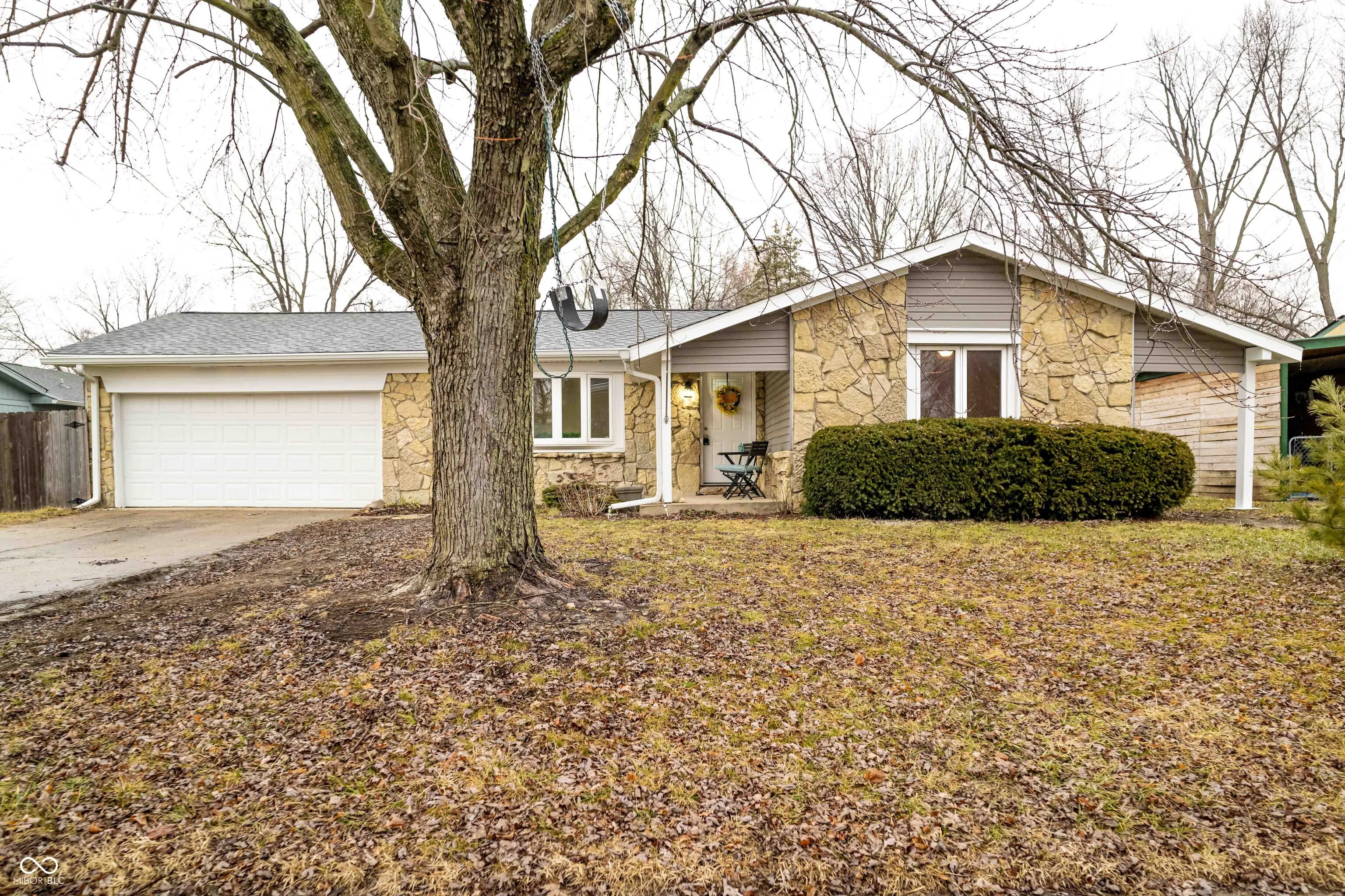 Greenwood, Indiana 46143, United States, 4 Bedrooms Bedrooms, ,2 BathroomsBathrooms,Residential,Pending,7711 Greenwood, Indiana 46143, United States, 4 Bedrooms Bedrooms, ,2 BathroomsBathrooms,Residential,Pending,7711