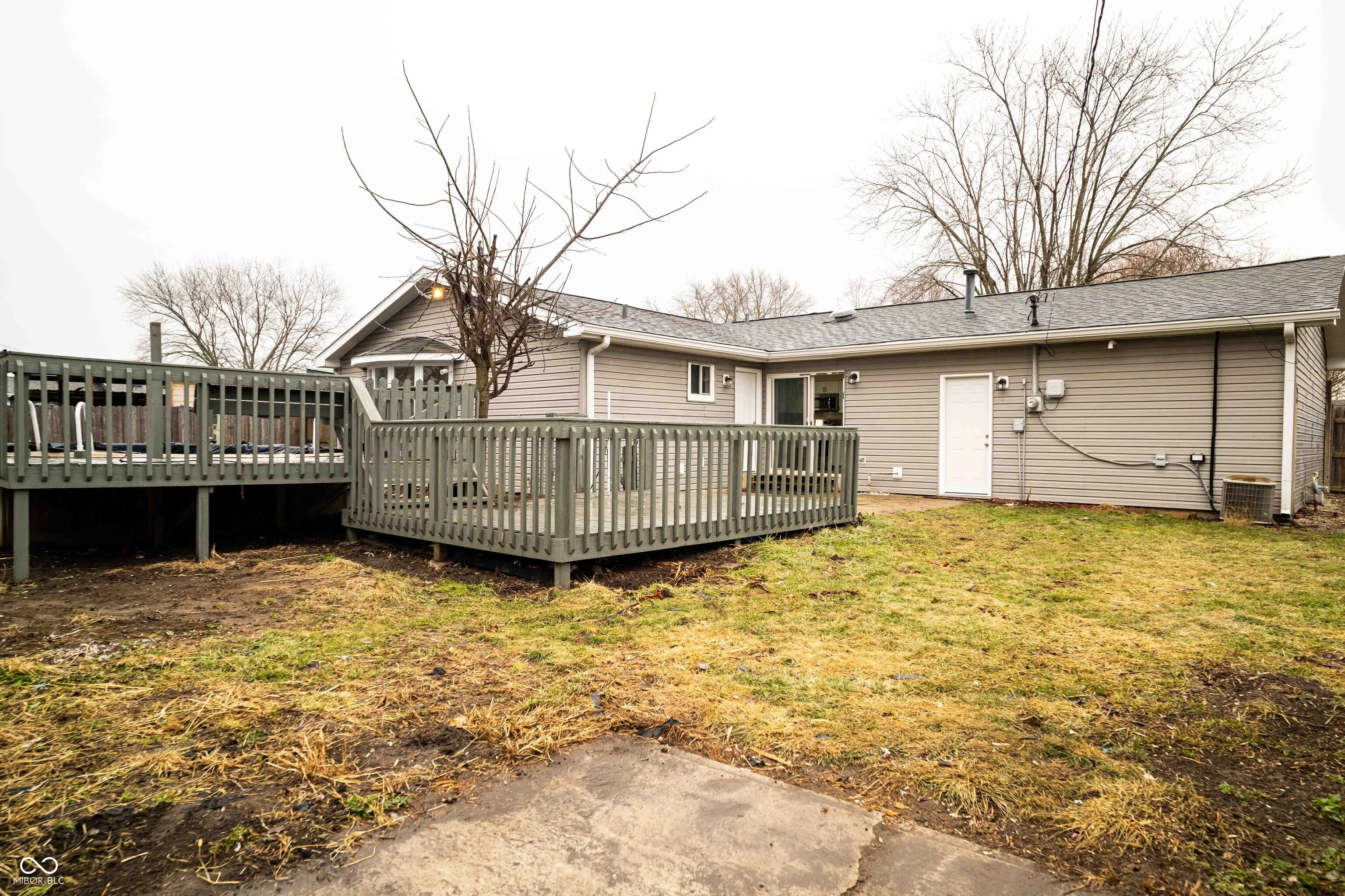 Greenwood, Indiana 46143, United States, 4 Bedrooms Bedrooms, ,2 BathroomsBathrooms,Residential,Pending,7711