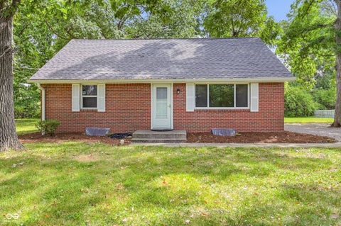 Photo of 9725 E 46th Street, Indianapolis, IN 46235 (MLS # 22123884)