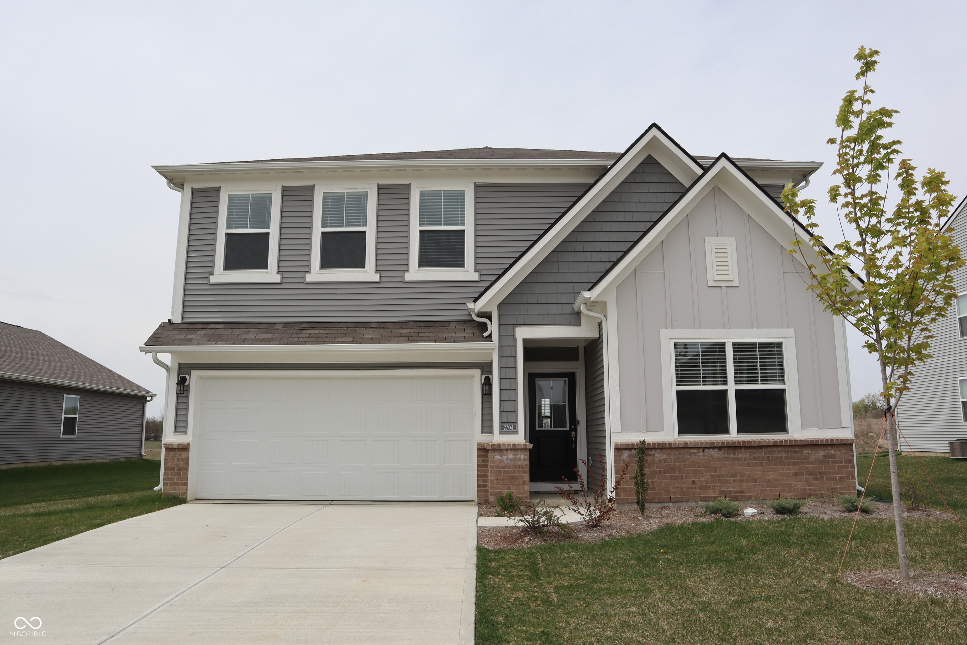 2704 Grassy Br Drive
