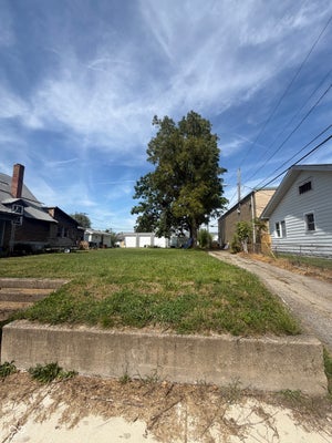 W 17TH ST, ANDERSON, IN 46016 - Image c1f128f2c8a1c7a6e037ab45ca6cfb6f/131997880