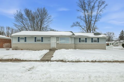 Photo of 1710 Beechwood Drive, Plainfield, IN 46168 (MLS # 22083514)