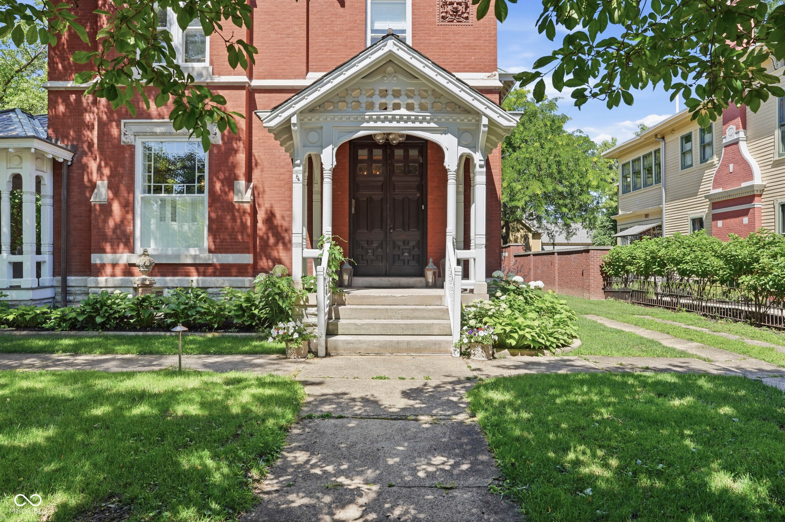 1504 N Park Avenue