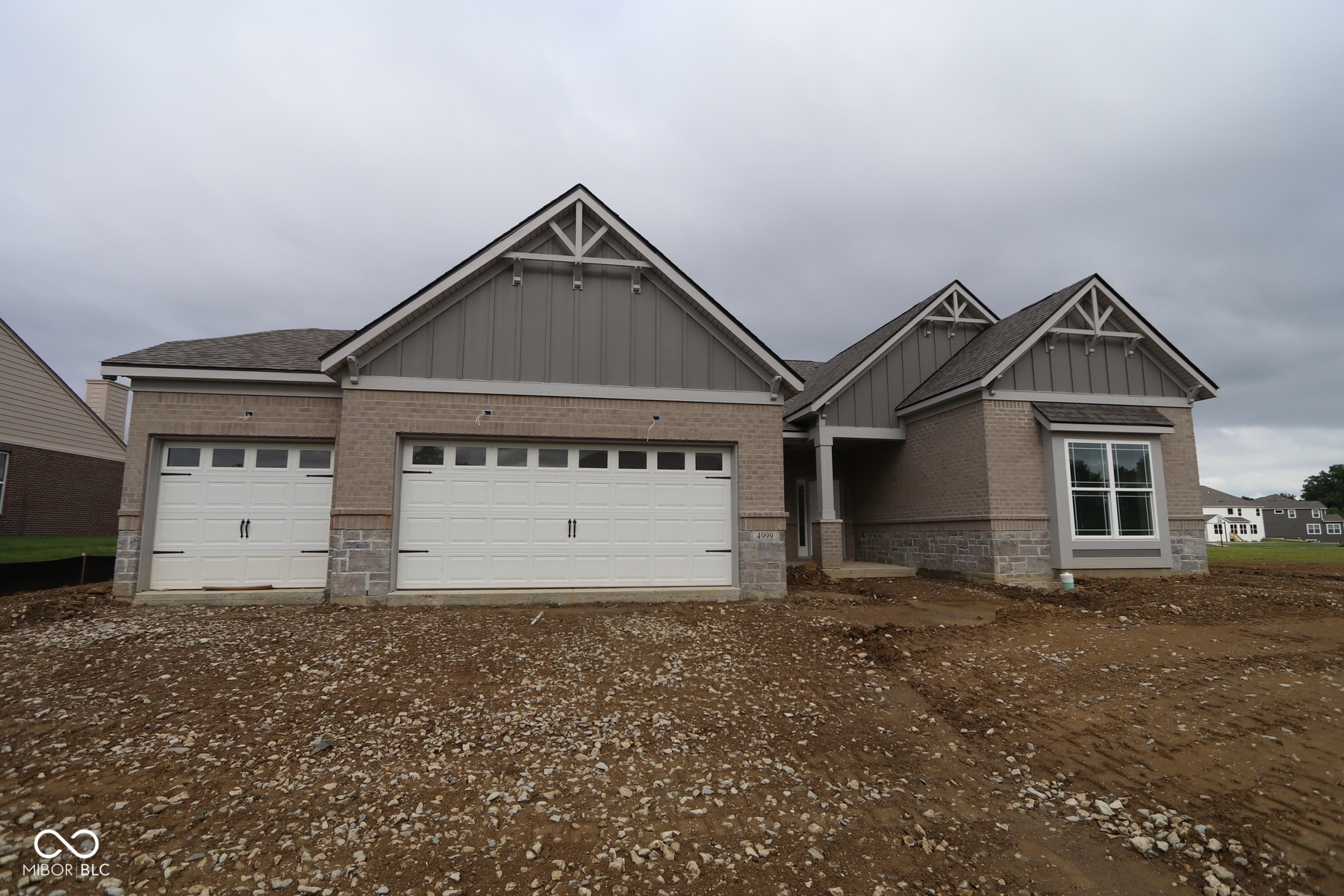 4999 Hummingbird Drive