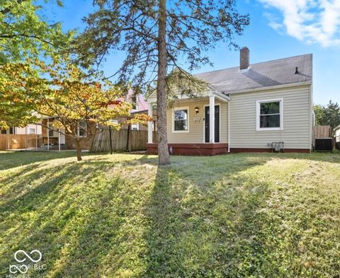 Photo of 2016 N Glenridge Drive, Indianapolis, IN 46218 (MLS # 22066647)