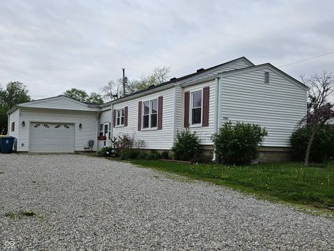 Photo of 100 S Blake Street, Sheridan, IN 46069 (MLS # 22095539)
