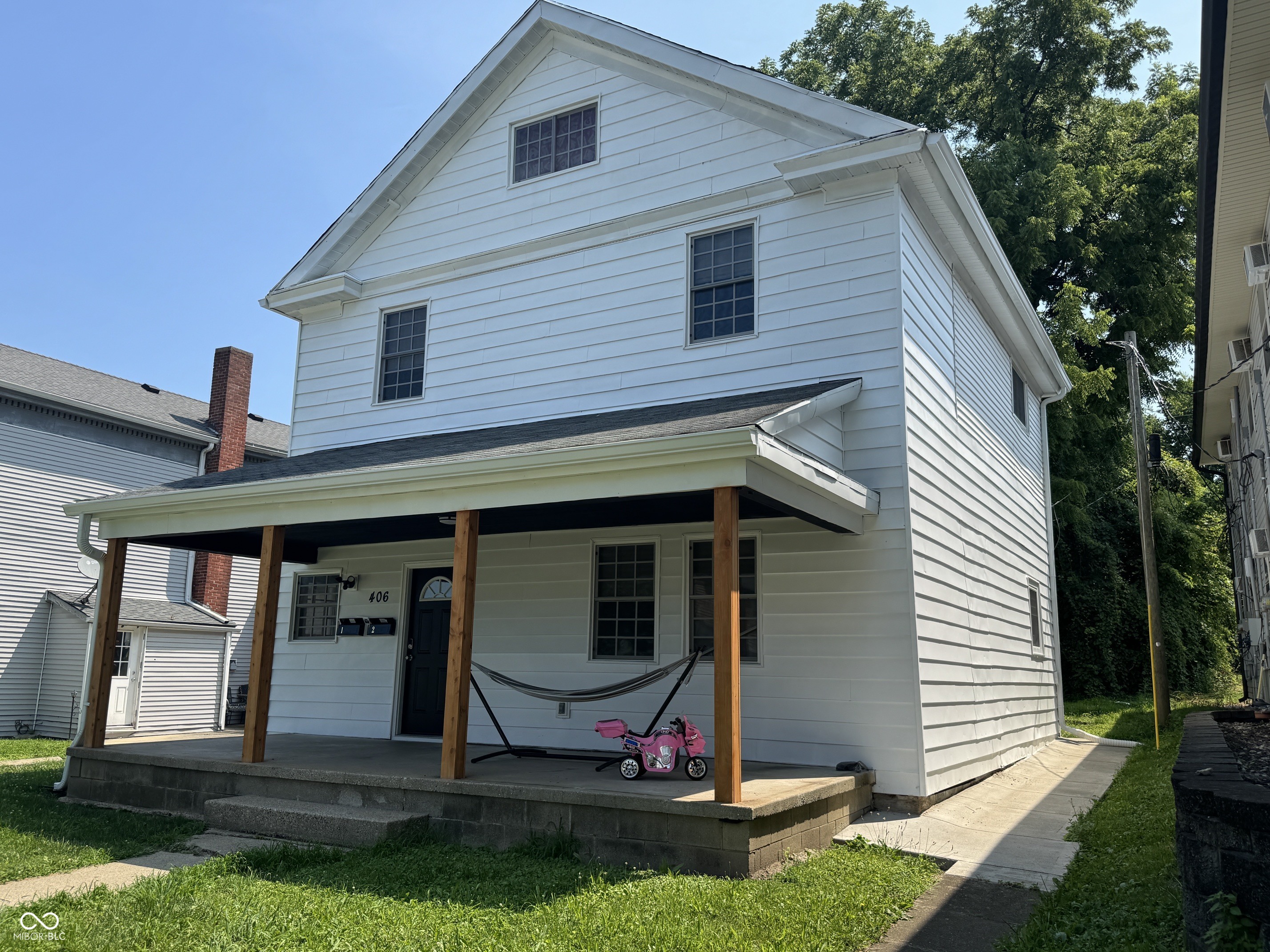 Photo 1 of 25 — 406 S Walnut Street, Crawfordsville, IN 47933