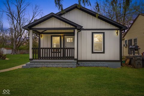 Photo of 4316 Crittenden Avenue, Indianapolis, IN 46205 (MLS # 22092237)