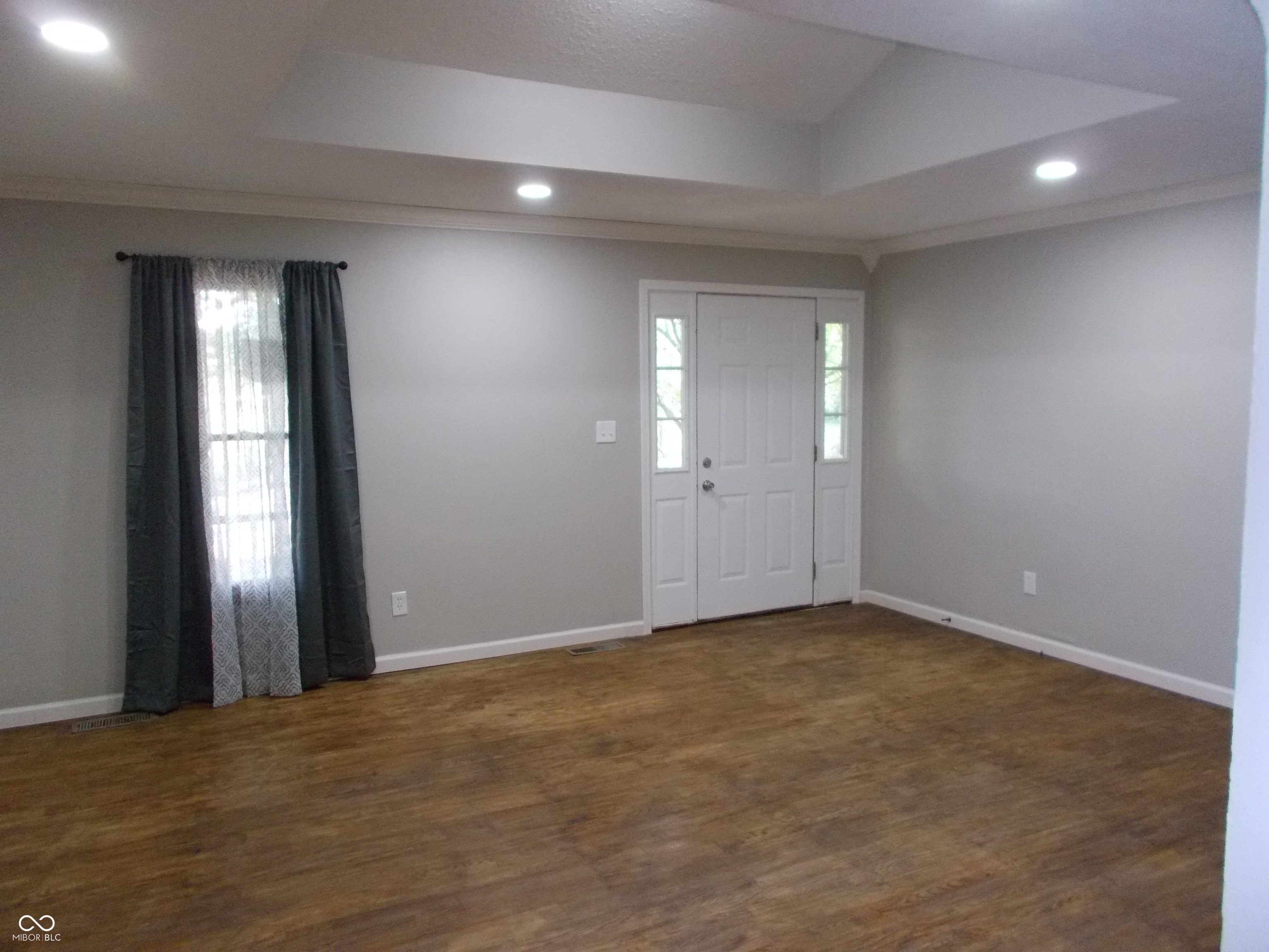 5840 N State Highway 7