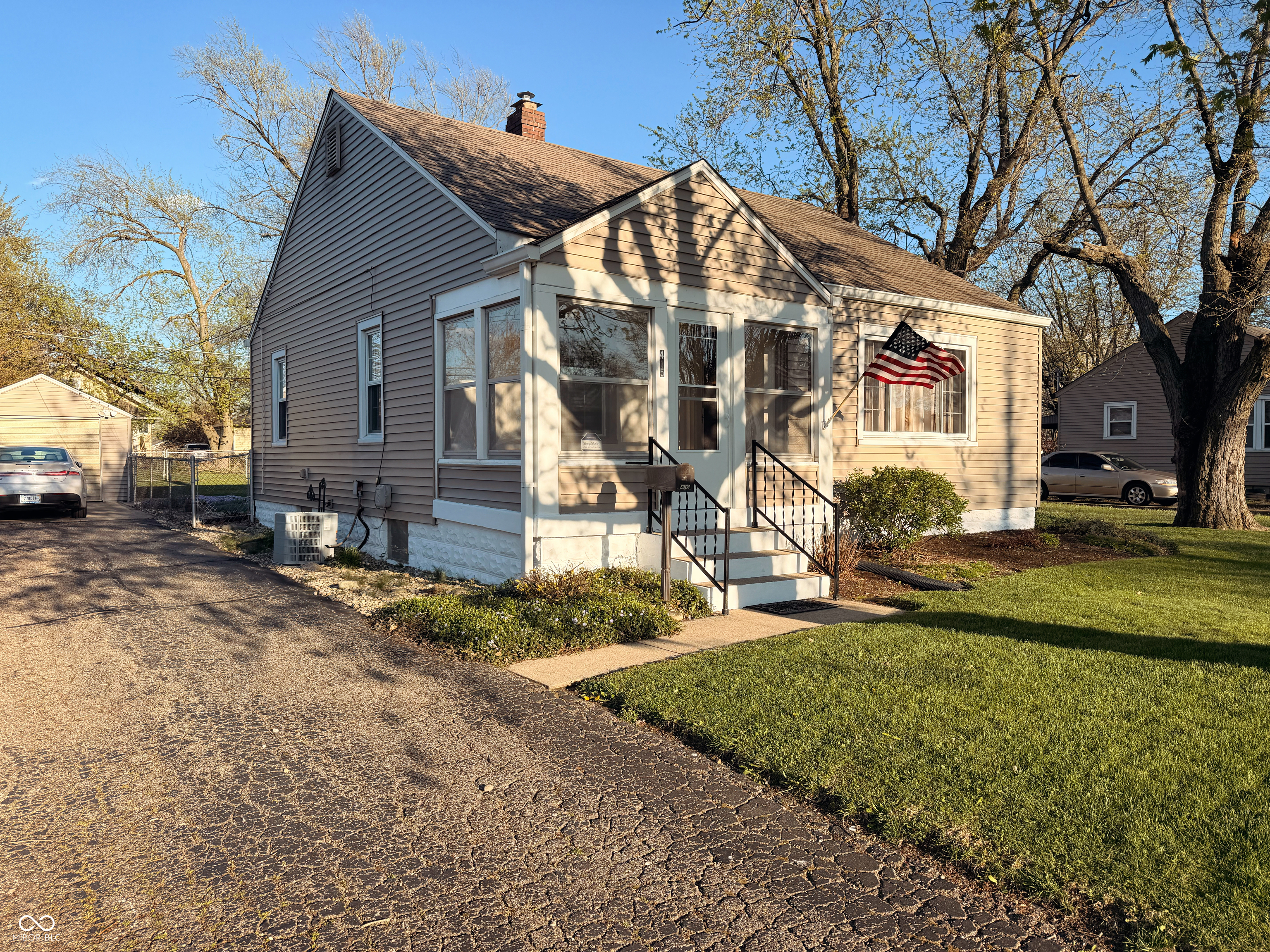 415 N 18th Avenue