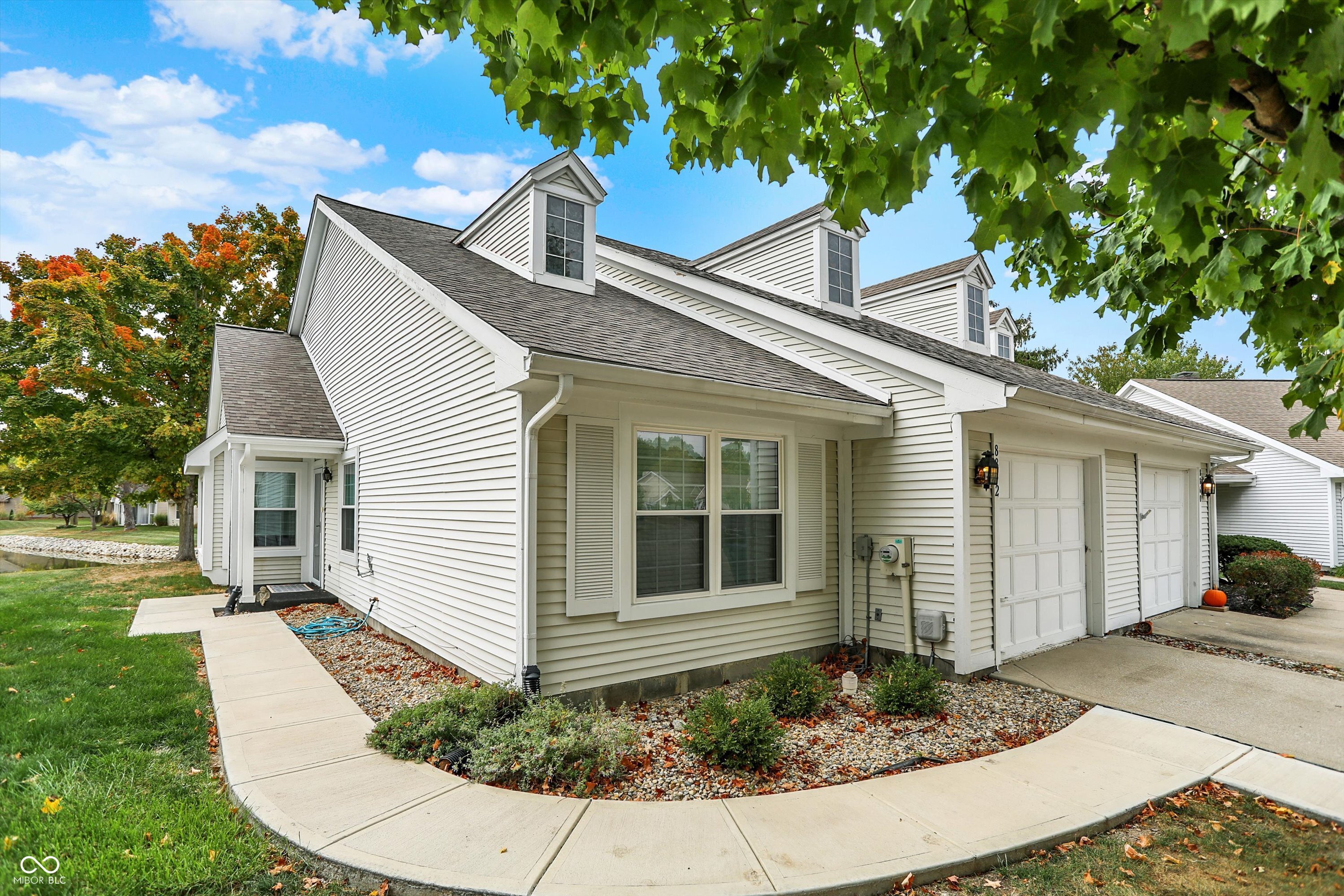 8852 Lahr Court
