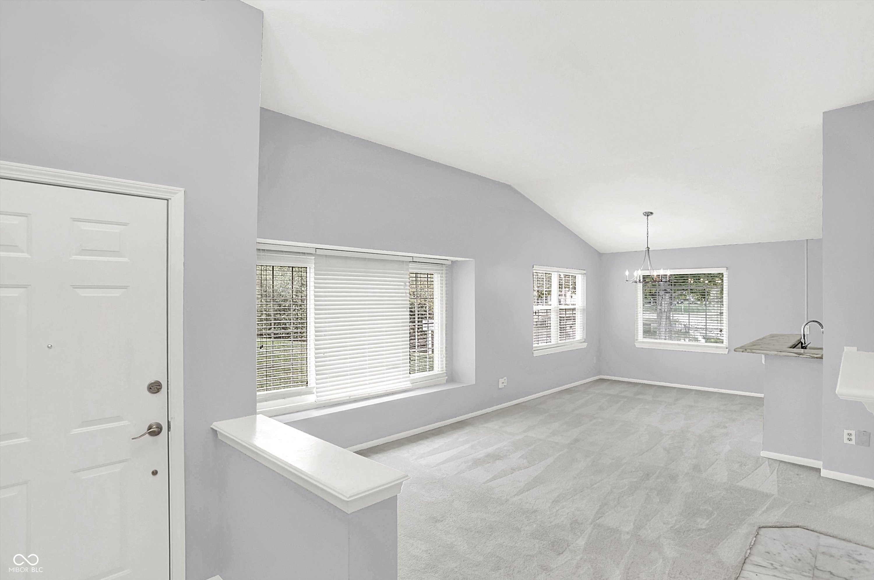 8852 Lahr Court
