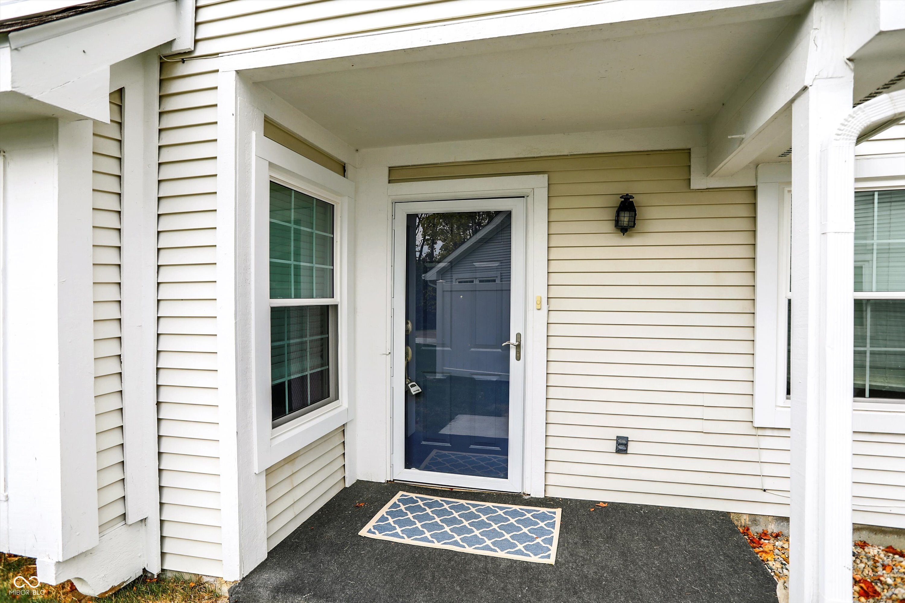 8852 Lahr Court