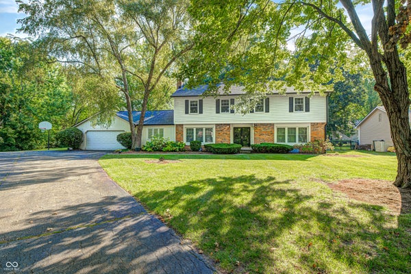 2043 WHITEWOOD CT, INDIANAPOLIS, IN 46260 - Image c2ba80e0531e192d5c56efe5dd9e8af0/3149207368