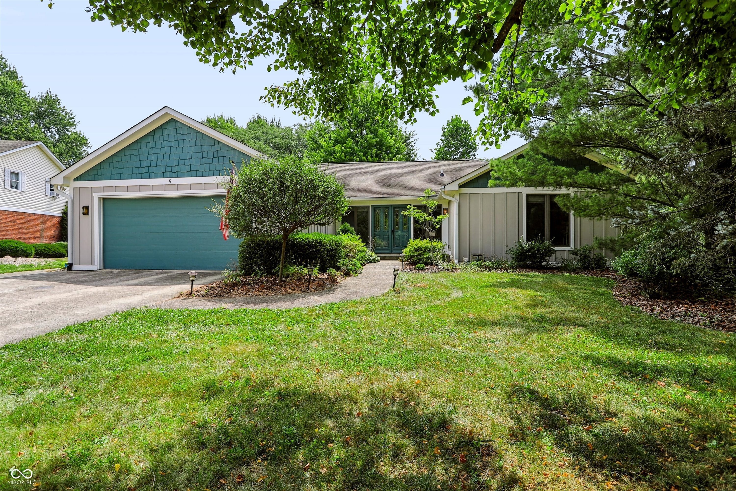 9 Bluebird Court