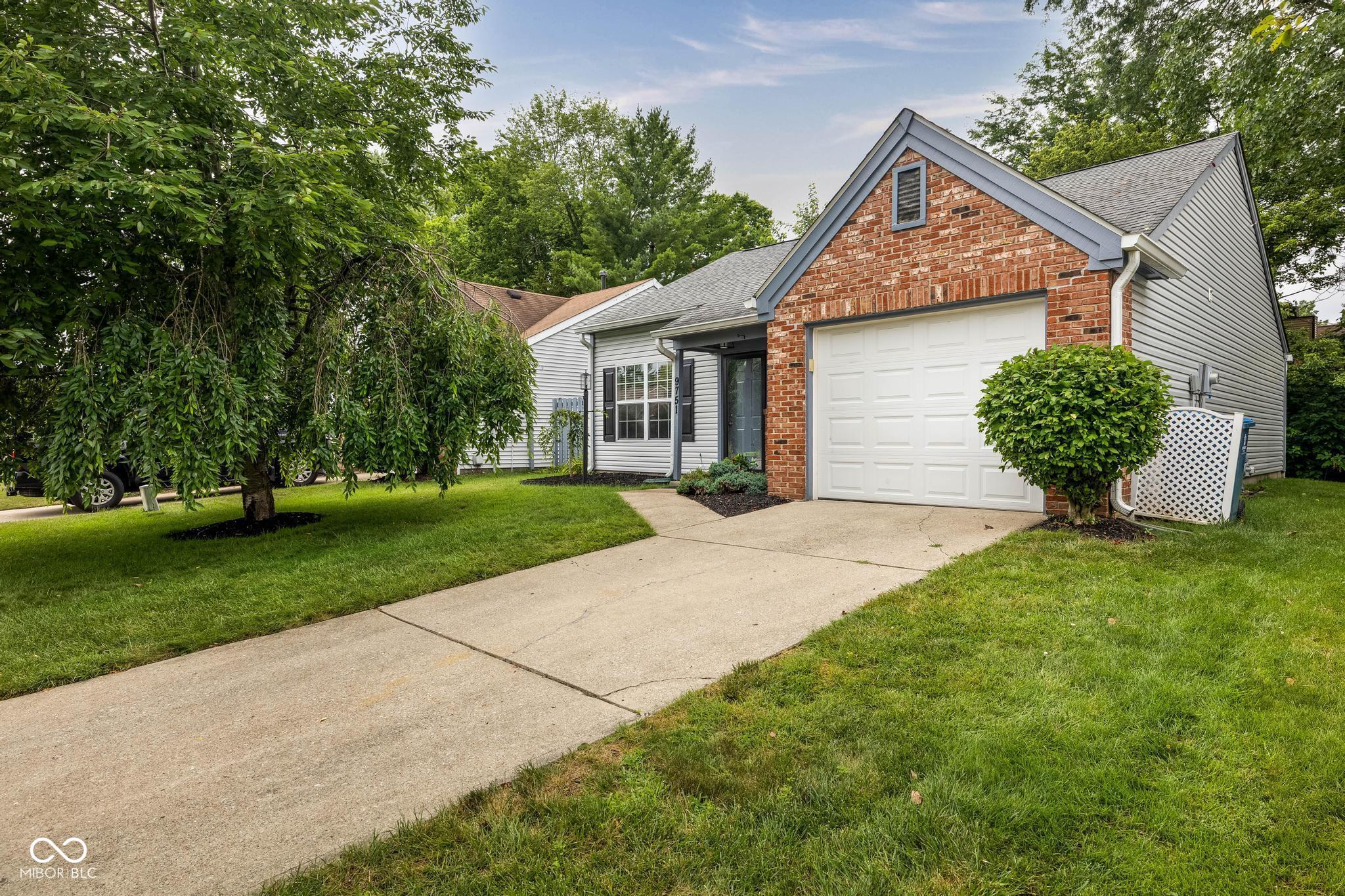 9751 Roxbury Drive