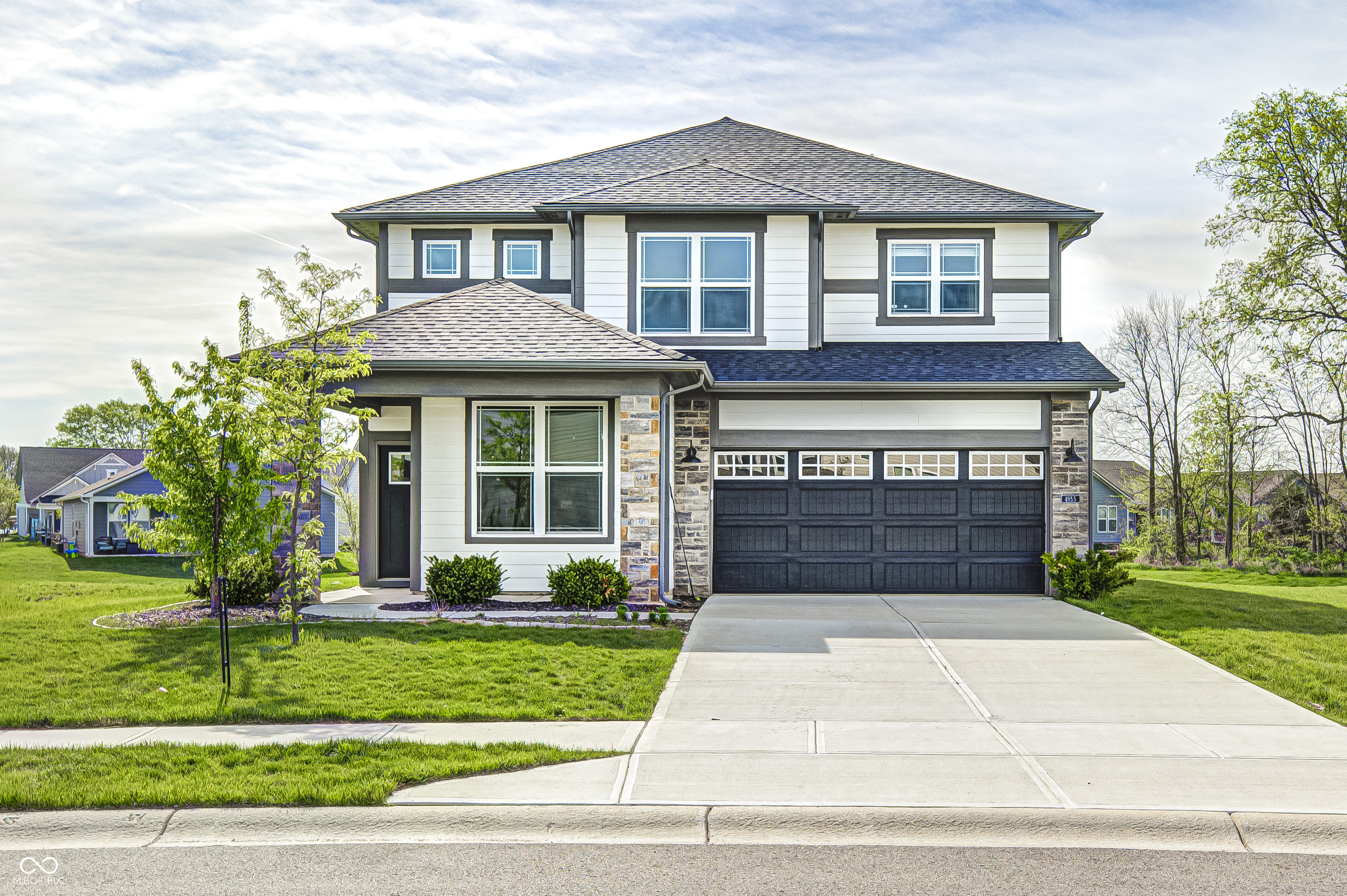 4955 Oak Hill Drive